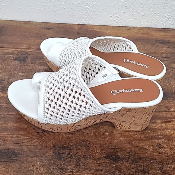 NEW Wedge Sandals By Baretraps sz 6.5 M - Picture 3 of 5